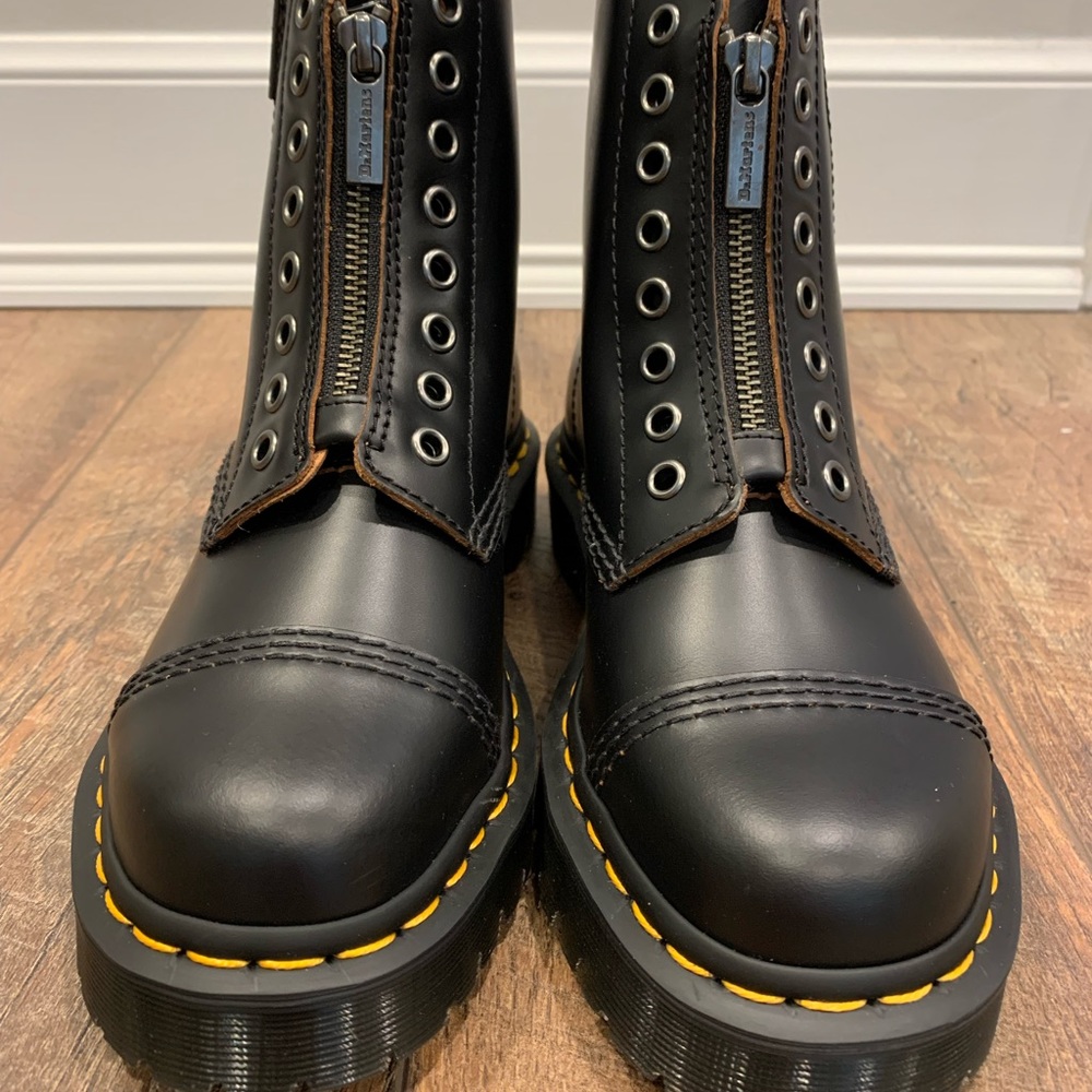 NEW!! Dr. Martens Boots 1460 Bex LL